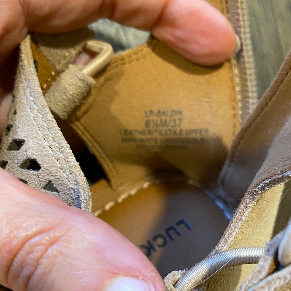 Lucky Brand Baldin Laser Cut Gladiator Tan Sandals - Picture 2 of 7